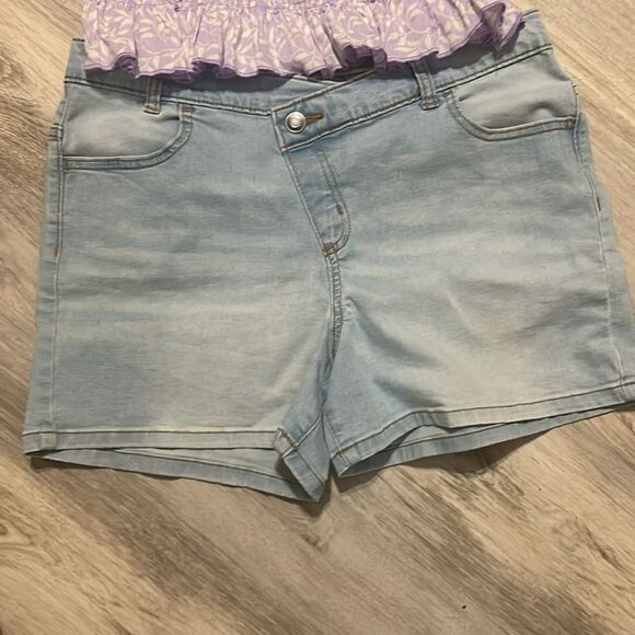 Wondernation bundle size 14-16 top and denim shorts preloved 💕 - Picture 2 of 9